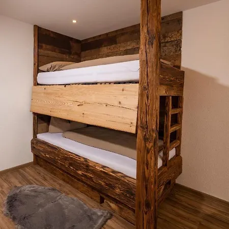 Rebstock Schonach im Schwarzwald