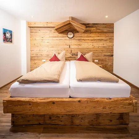 Rebstock Schonach im Schwarzwald